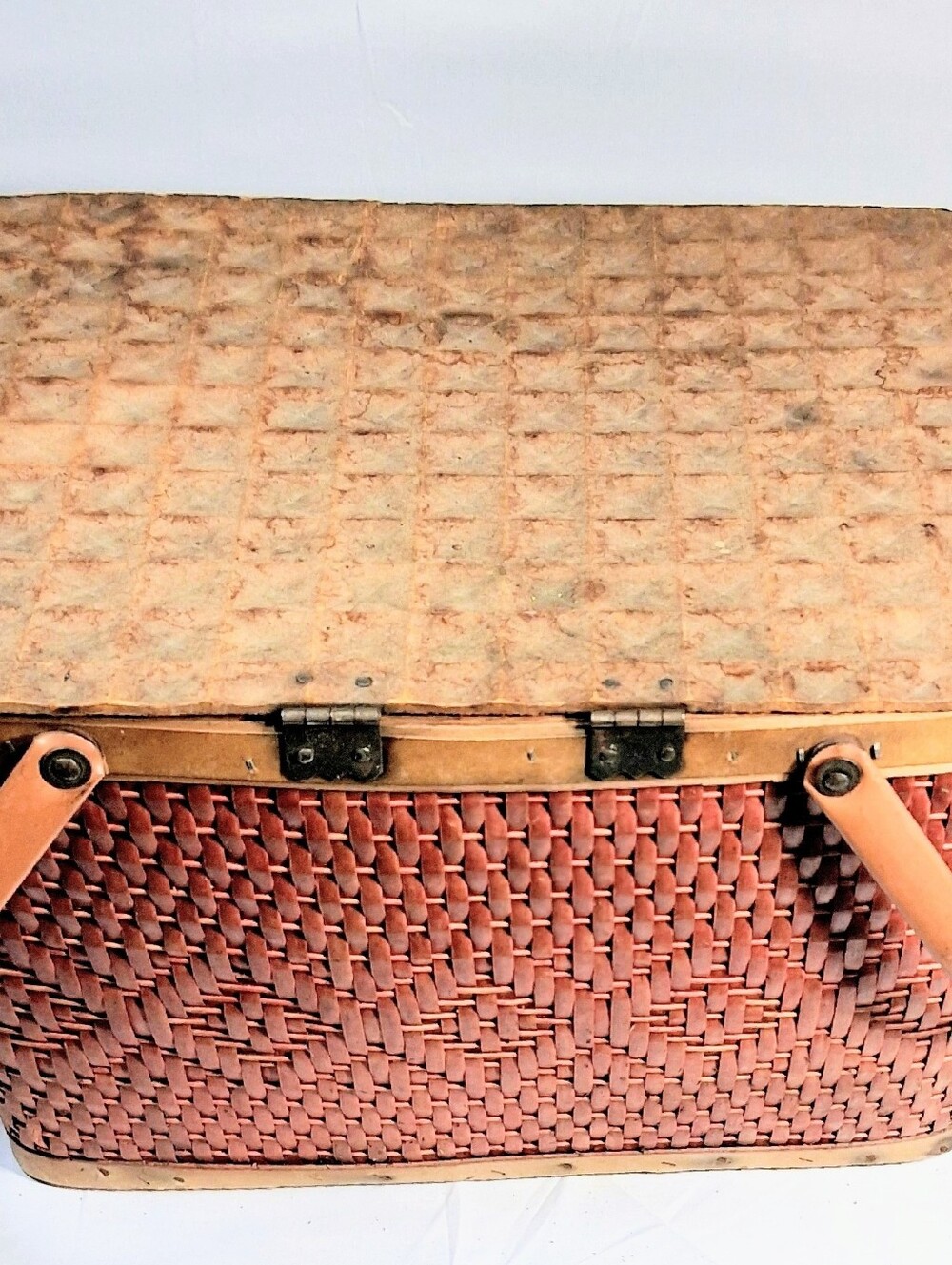 Vintage Mid Century Redman Woven Picnic Basket/Hamper Has Identifying Stamp - Picture 3 of 15